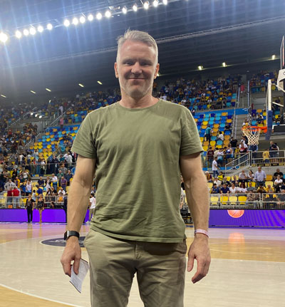 Pierre Söderman med sin andra passion - basket